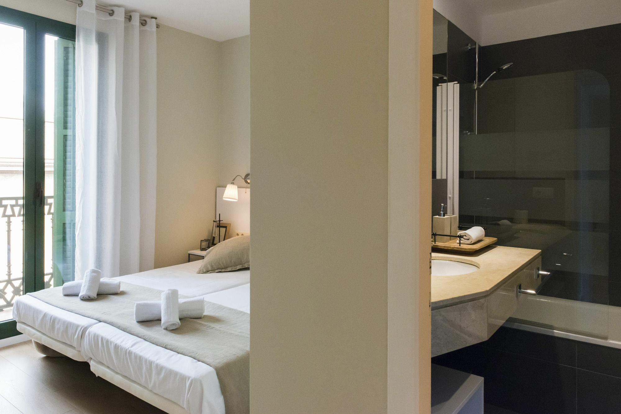 Four Petals Barcelona Boutique Apartments Exteriér fotografie